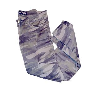 Express women’s camp Jean. Skinny size 0. Stretchy